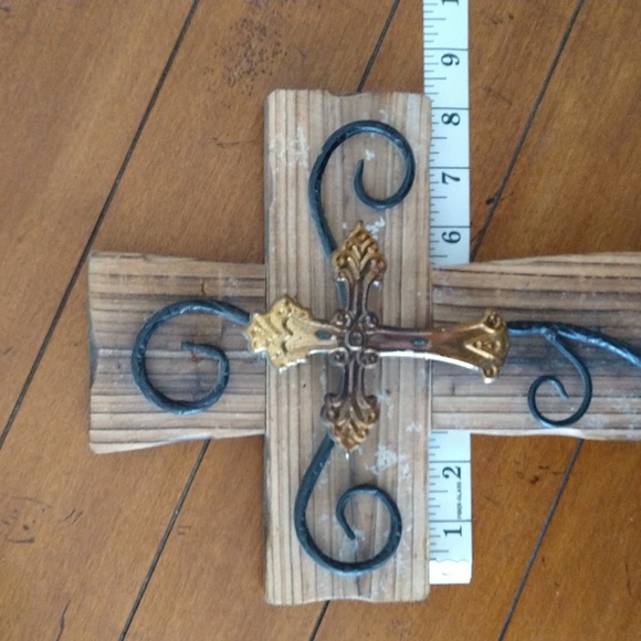 Decorative Rustic Cross - Picture 6 of 6